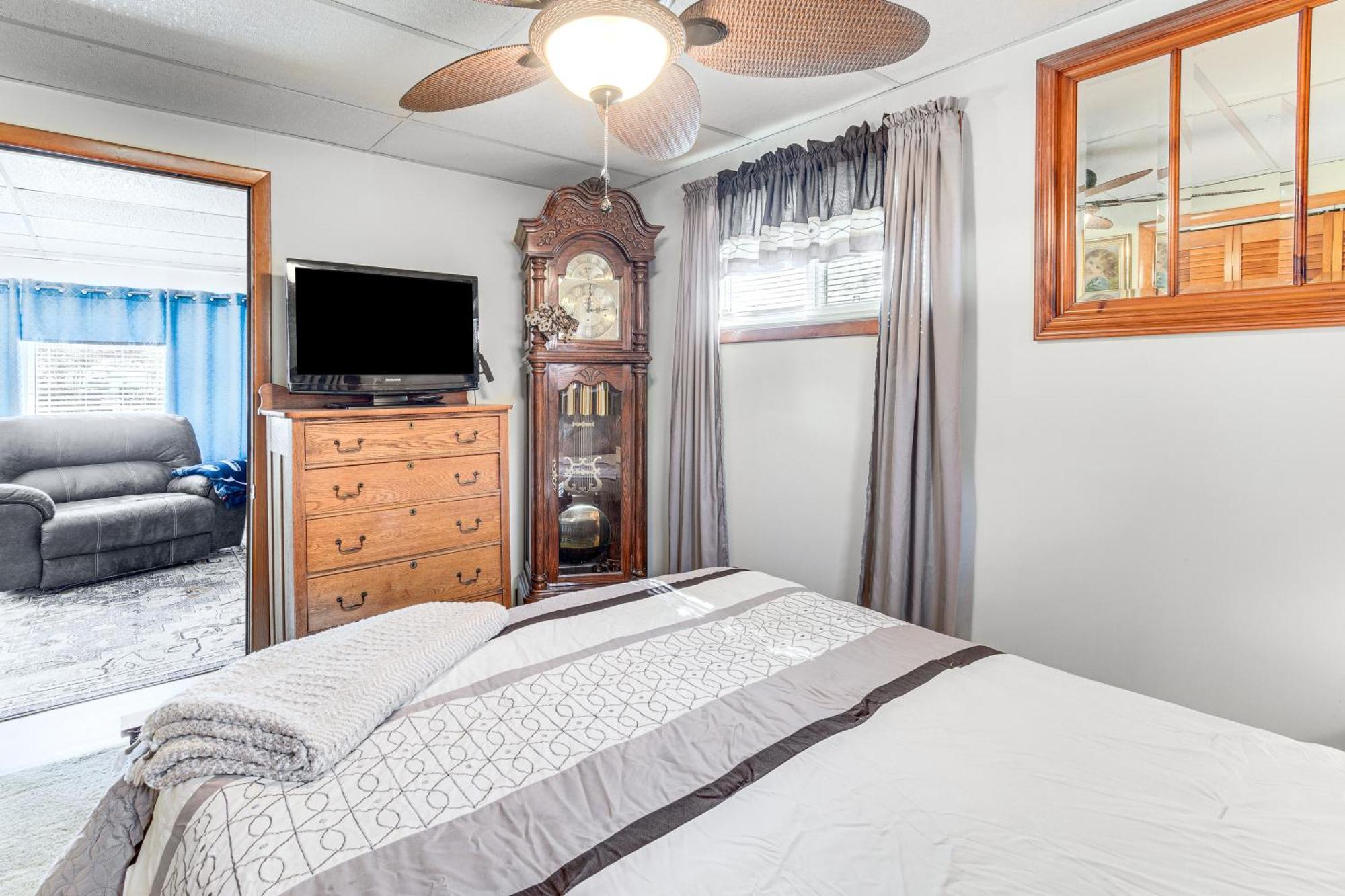 Waterfront Wolcott Vacation Rental With Deck And Views Екстер'єр фото