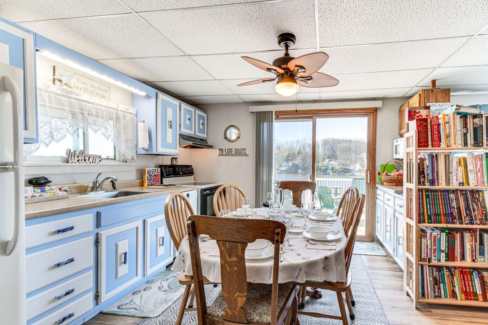 Waterfront Wolcott Vacation Rental With Deck And Views Екстер'єр фото