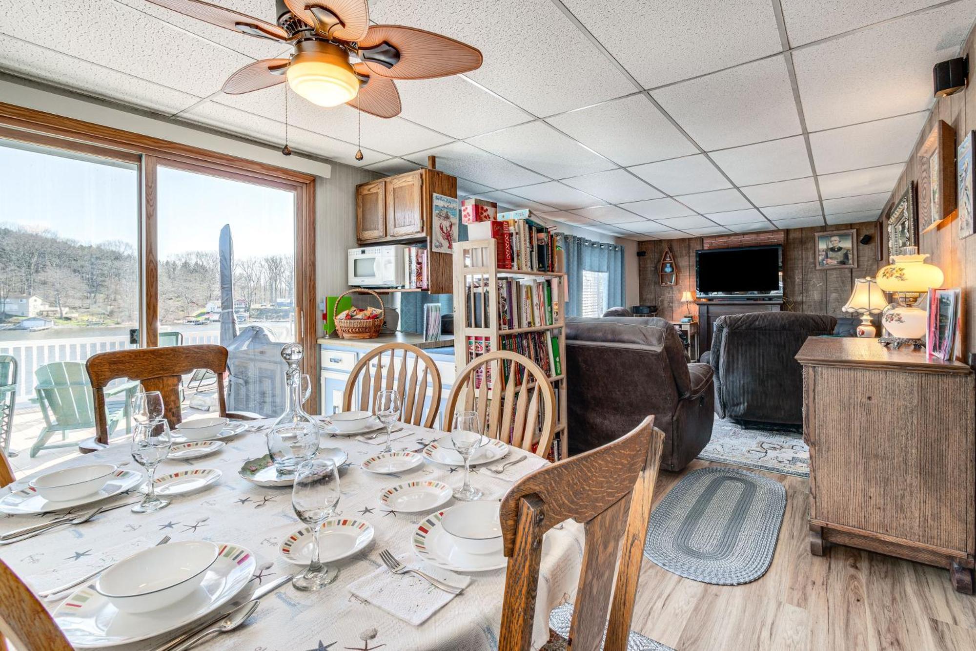 Waterfront Wolcott Vacation Rental With Deck And Views Екстер'єр фото